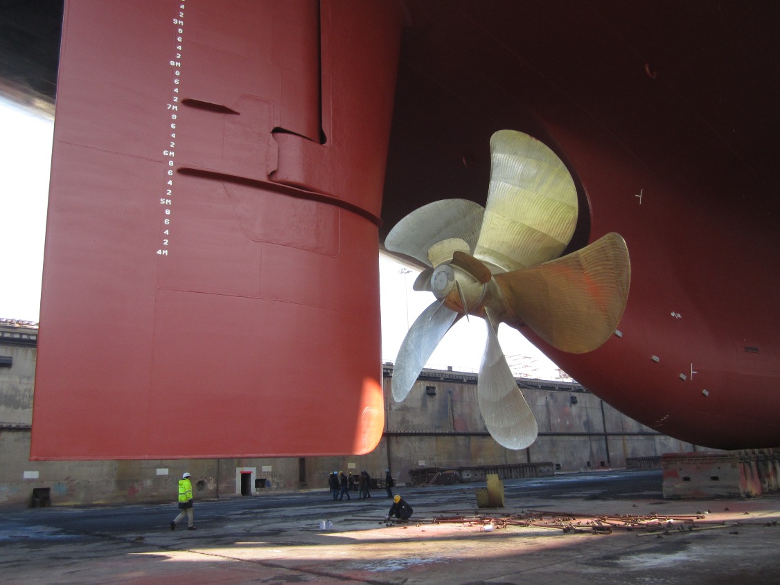 Rough and fouled ship propeller surface causing efficiency loss